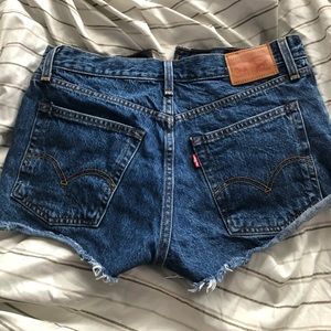 high waisted levis shorts